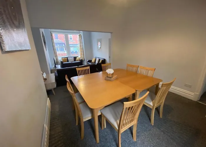 Blackpool Abode - Palatine House