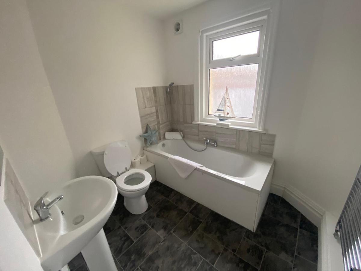 Abode - Palatine House Holiday home